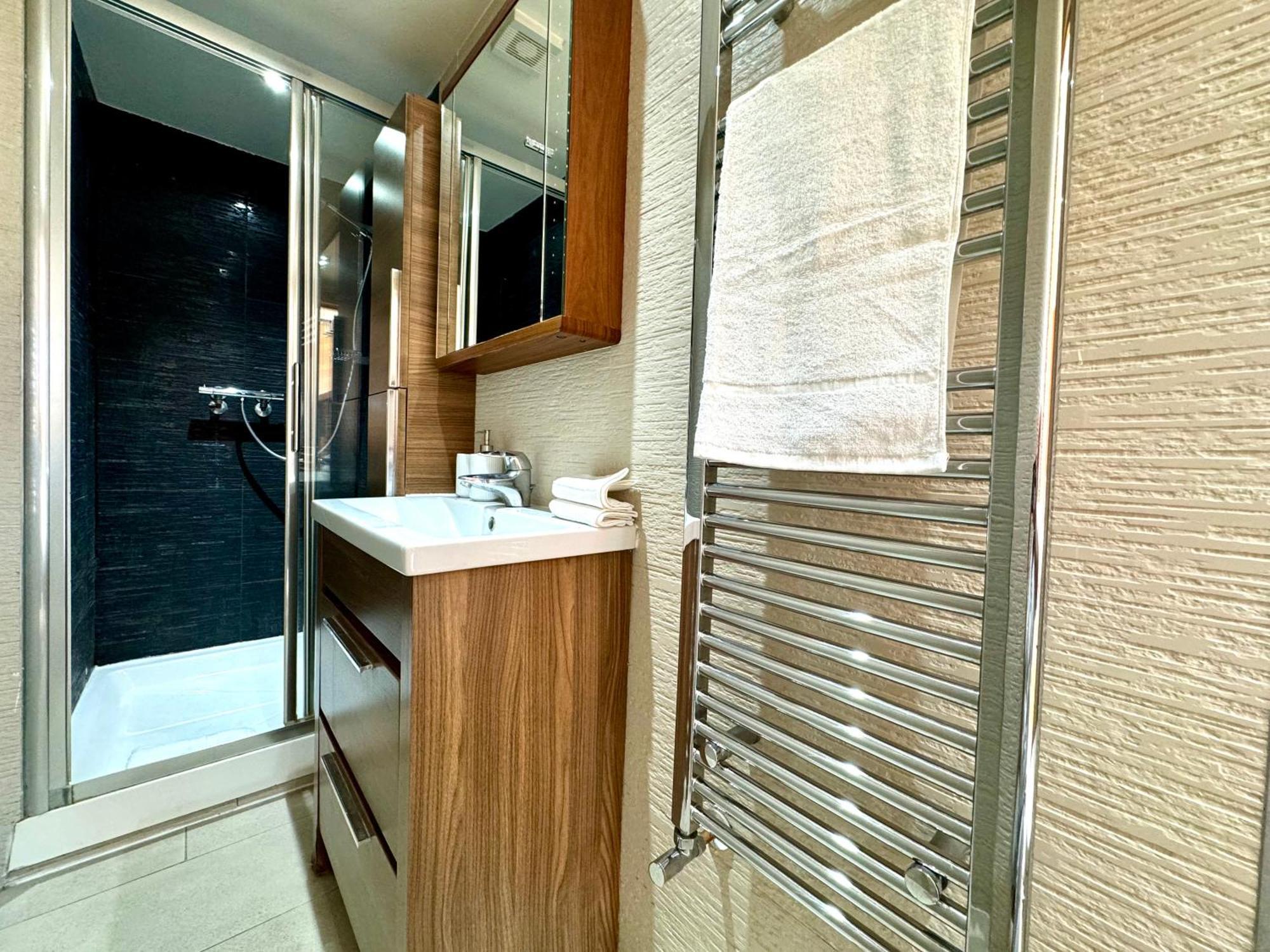 Chic 1 Bedroom Apartment Central London By Wild Exterior foto
